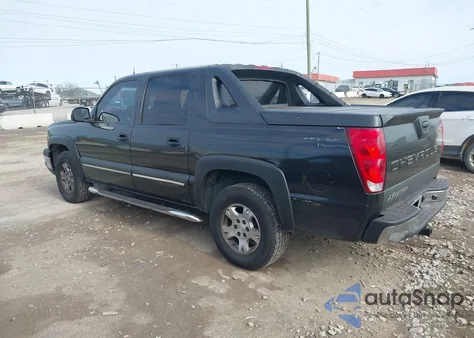 2004 Chevrolet Avalanche 1500 z USA, uszkodzony, nr VIN 3GNEC12T54G166324